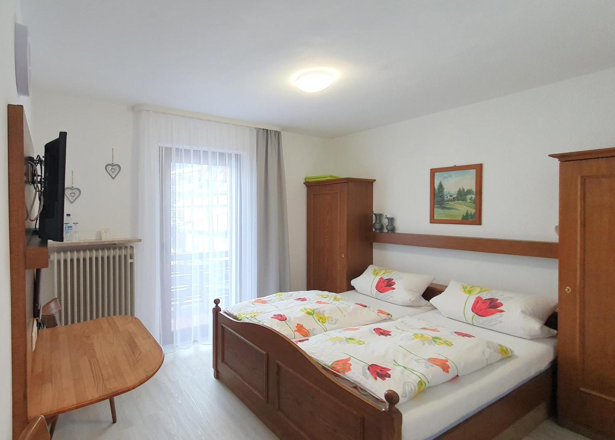 Hotel Garni Haus Alpine - Chiemgau Karte Inkl Ruhpolding Ngoại thất bức ảnh