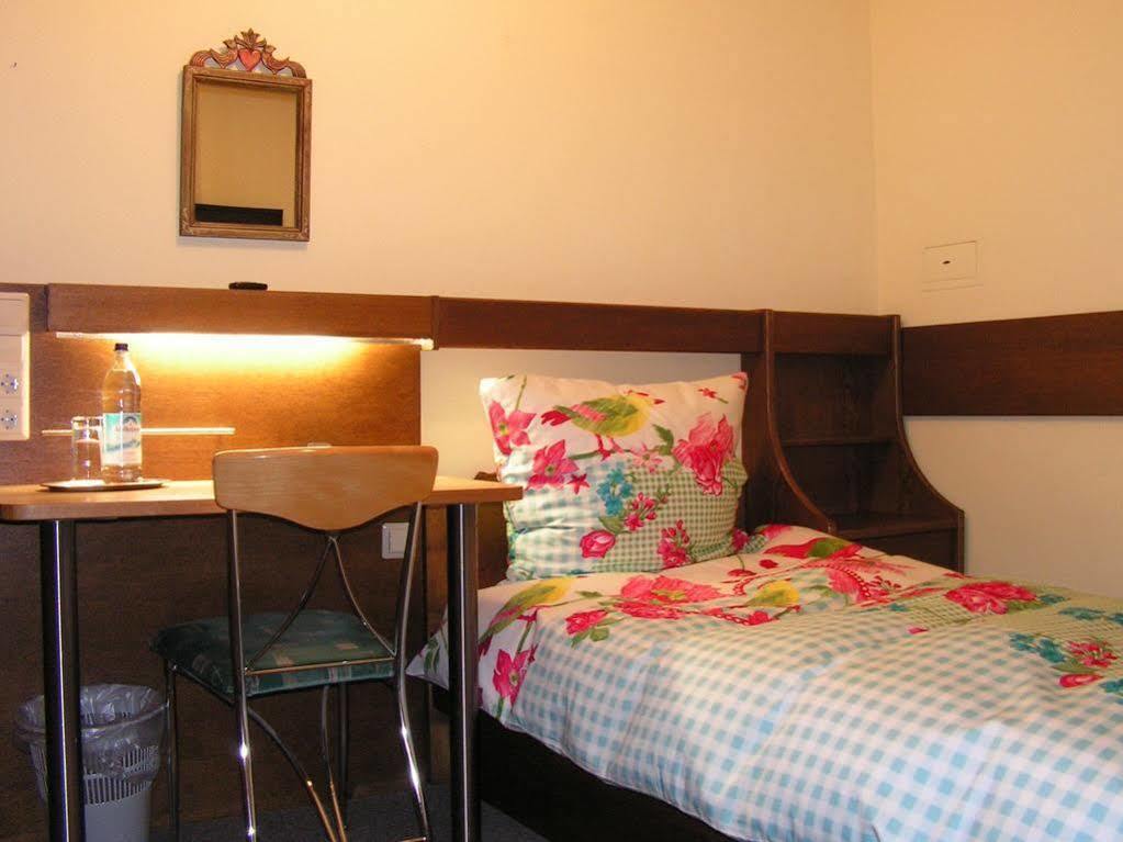 Hotel Garni Haus Alpine - Chiemgau Karte Inkl Ruhpolding Ngoại thất bức ảnh